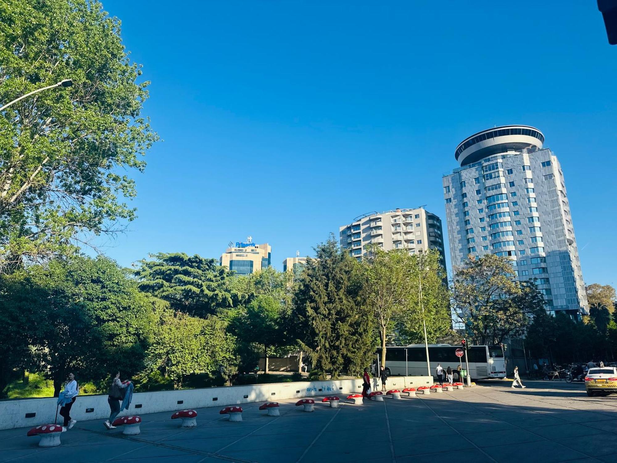 Amo Tower Tirana Center Apartamento Exterior foto